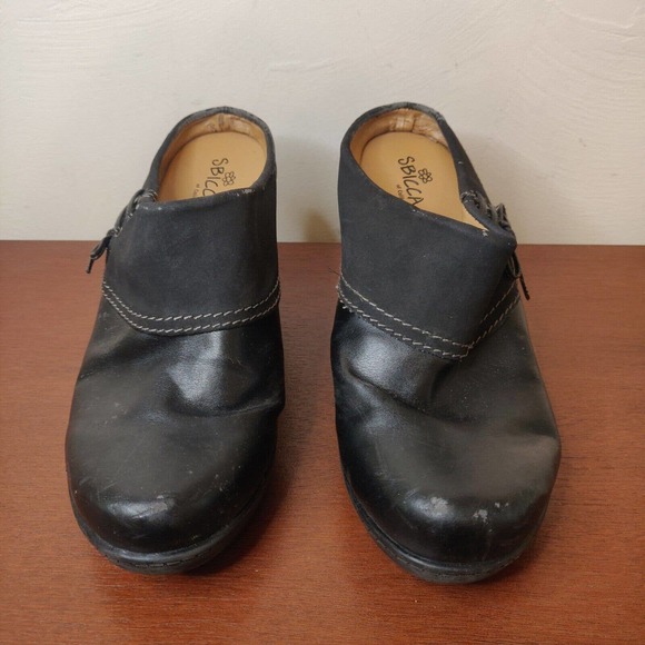 Sbicca Clogs Women's Shoes Black Leather Size 8.5 Block Heel Bow - Picture 2 of 8